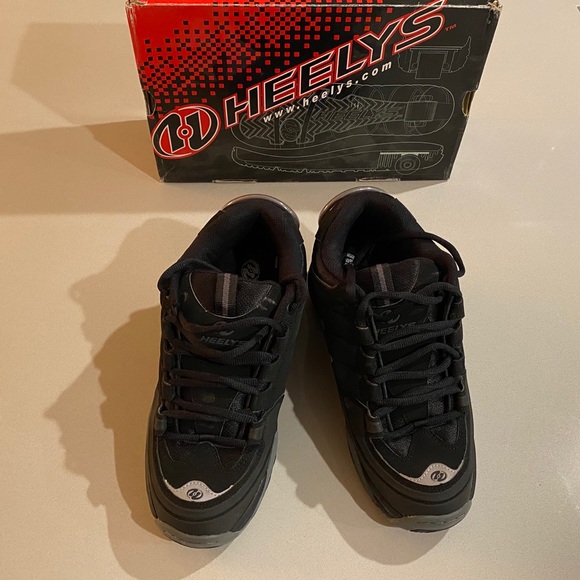 heelys men's shoes
